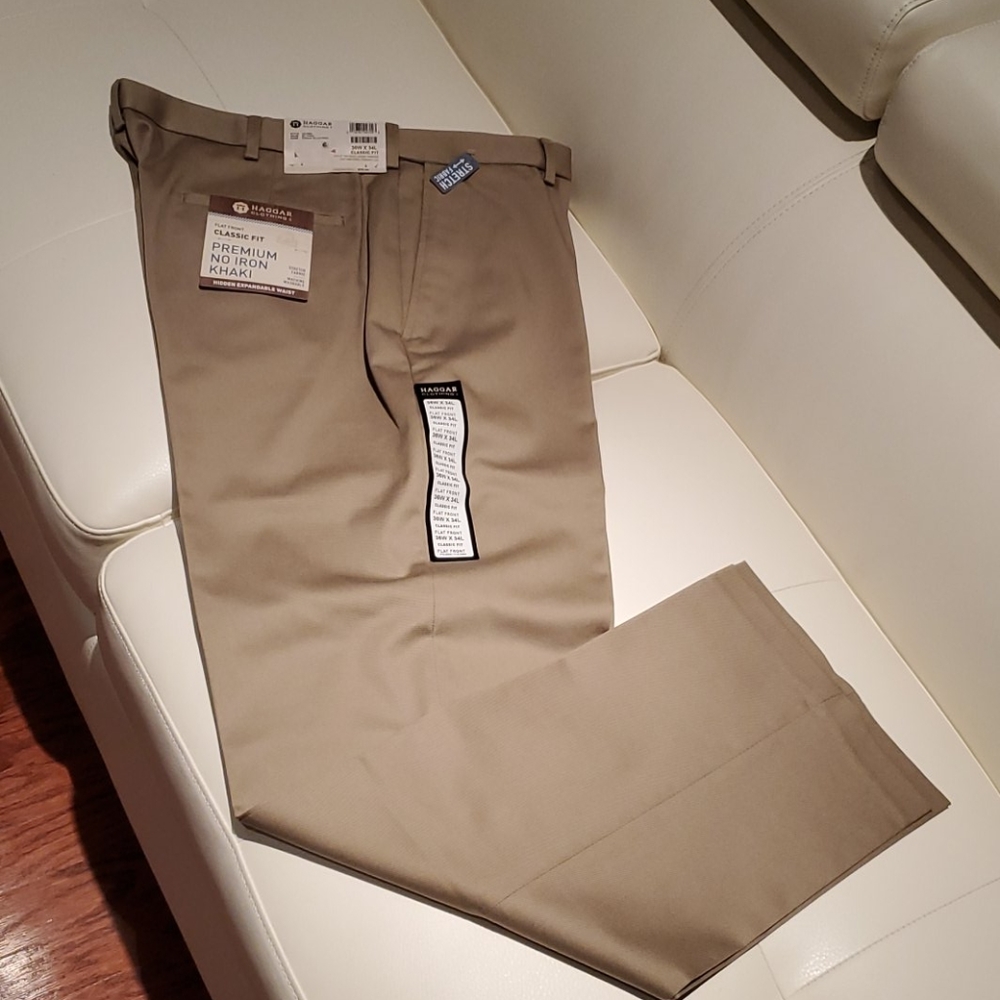 Haggar Men's No Iron Khaki Classic Fit Pants